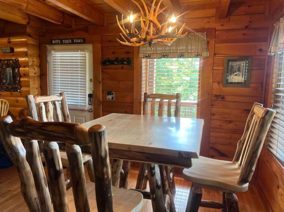 Yogi'S Den: Breathtaking Views! 3 Min To Dollywood, On 1 Acre! Villa Sevierville Luaran gambar