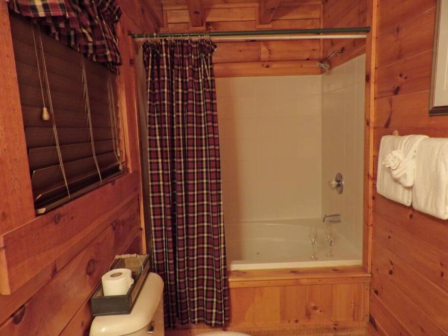 Yogi'S Den: Breathtaking Views! 3 Min To Dollywood, On 1 Acre! Villa Sevierville Luaran gambar
