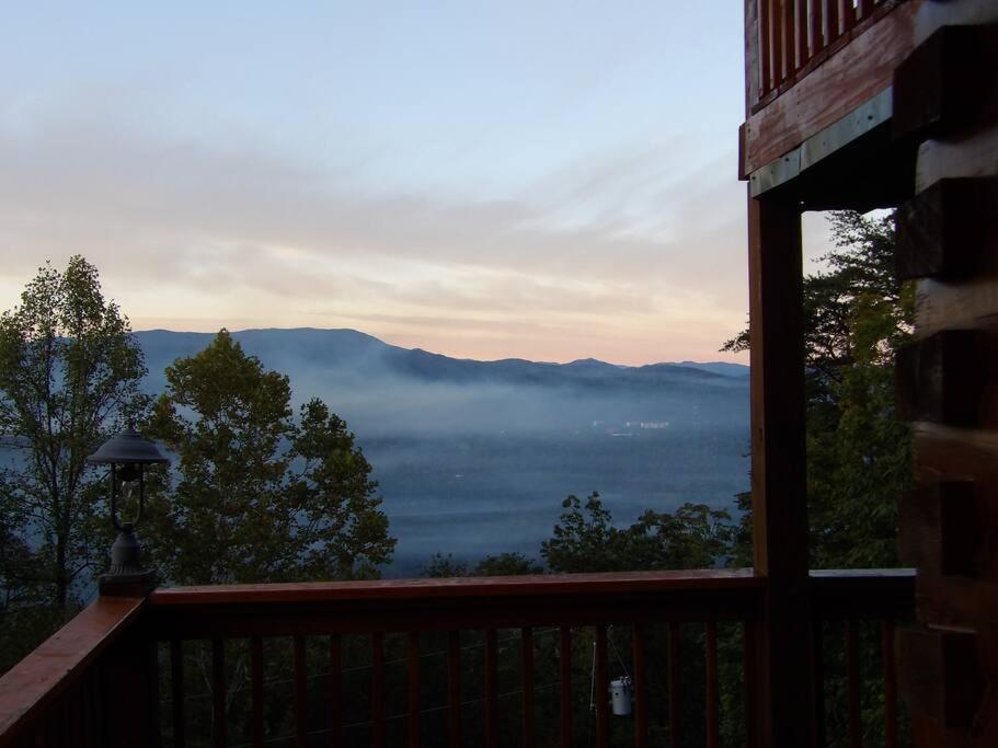 Yogi'S Den: Breathtaking Views! 3 Min To Dollywood, On 1 Acre! Villa Sevierville Luaran gambar